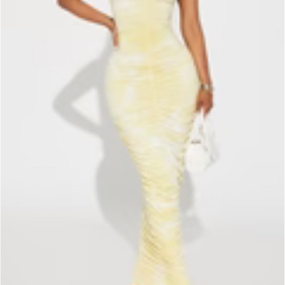 Elegant Yellow Sleeveless Dress